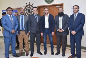 Mr. Shahid Afridi with faculty members.